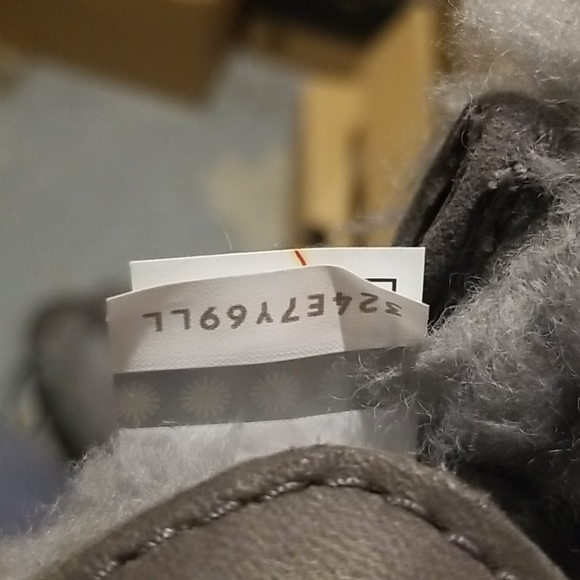 Waterproof - Picture 7 of 9